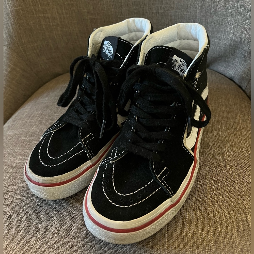 VANS HIGH TOP SNEAKERS- kids